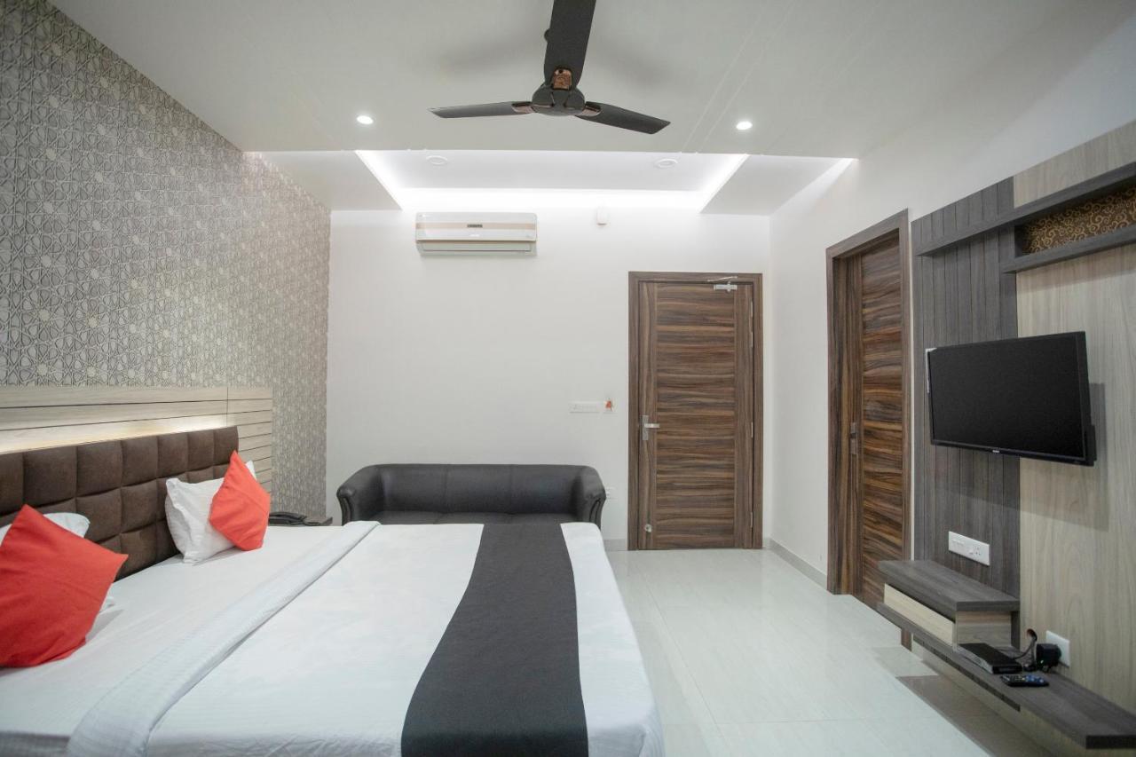 Capital O 69415 Green View Resort Alīgarh 外观 照片